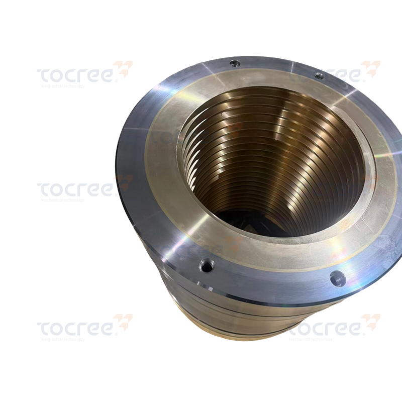 Large bimetallic threaded bushing
